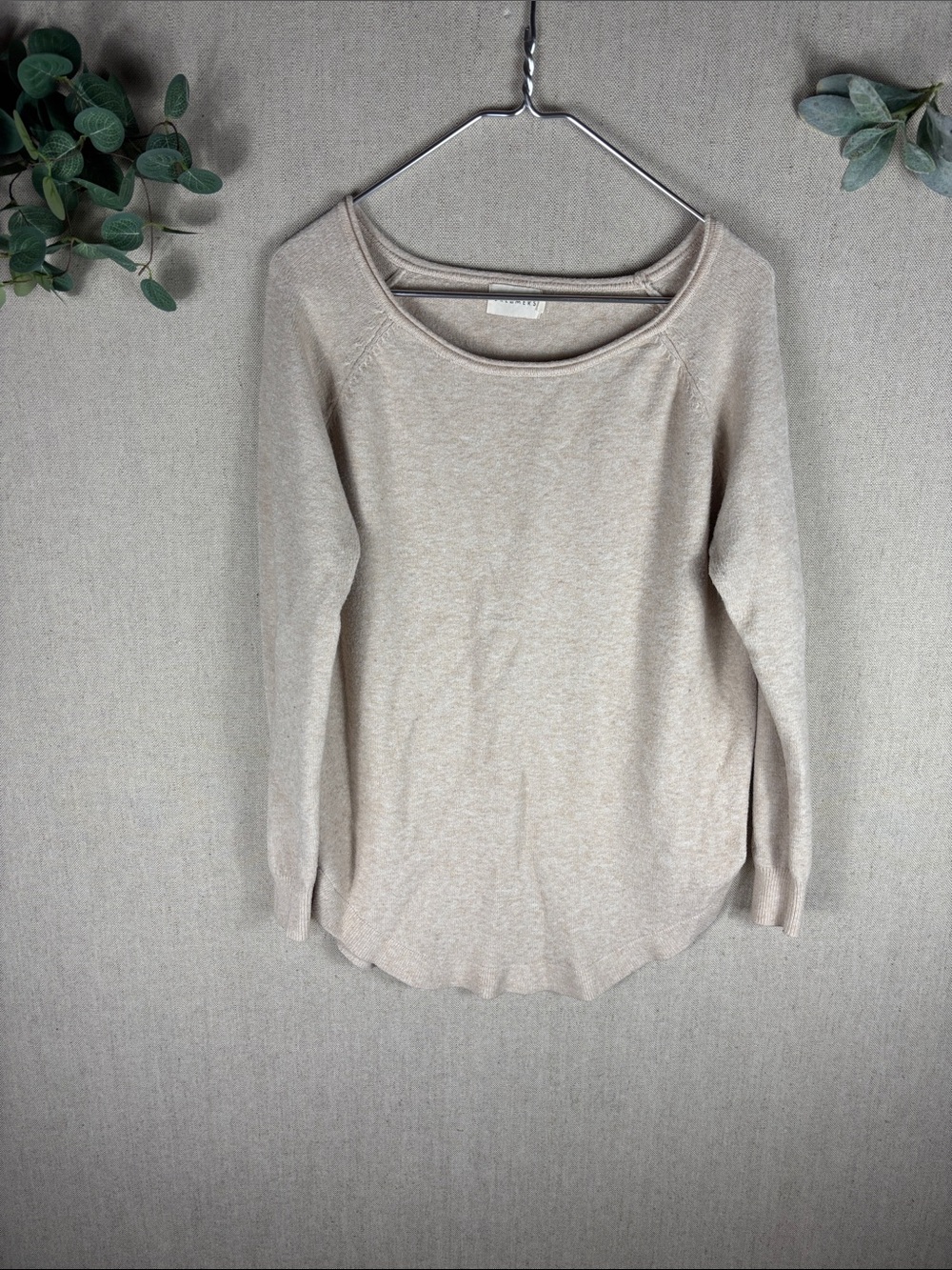Dreamers > Light Beige Scoop Neck Knit Sweater Medium